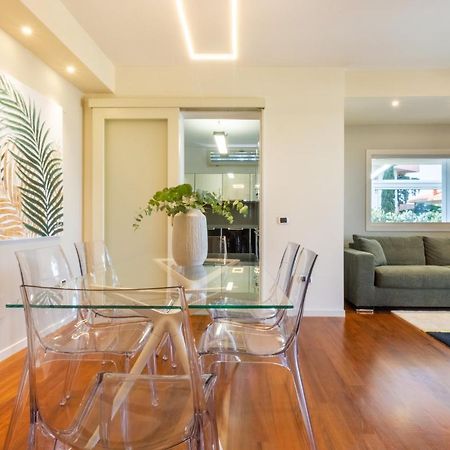 Terrazza61 - Appartamento Con Vista Spettacolare Sulla Citta Di กาญารี ภายนอก รูปภาพ